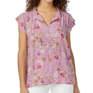 Woman flutter sleeve top with split neckline & Tie Closure (Liliac Flowers)